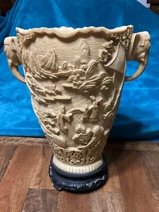 Chinoiserie Oriental Large Vase Carved Resin Scenic Pagoda Elephant Made / Italy - Picture 1 of 14