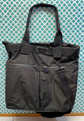 Bolso de Mano Adidas Stella Mccartney Negro Púrpura Interior Bolsillos Profundos Correa para el Hombro Foto 1 de 4