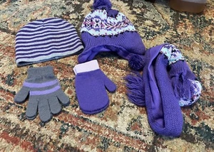 Purple Hat And Gloves Lot - Picture 1 of 1