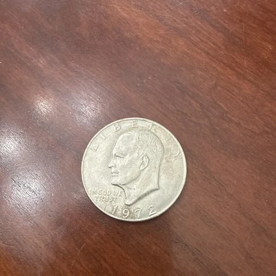 liberty one dollar coin 1972 - Image 1 of 3