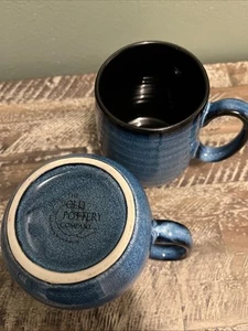 SET OF 2 THE OLD POTTERY COMPANY 14 OZ. BROWN & BLUE COFFEE/TEA MUGS HEAVY - Picture 1 of 5