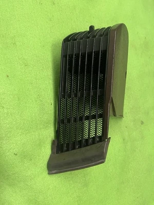 81 82 83 84 NISSAN DATSUN MAXIMA TABLERO DELANTERO VENTILACIÓN OEM LH CONDUCTOR IZQUIERDO Foto 1 de 4