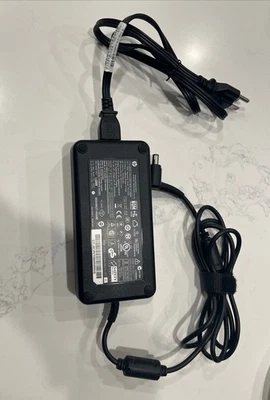 HP 681058-001 19.5 Volts 7.69 Amps 150W 7.4mm Genuine AC Power Adapter Charger - Image 1 of 4