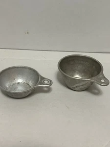 Tazze di misurazione vintage EKCO in alluminio 1/2, 1/3 - Foto 1 di 10