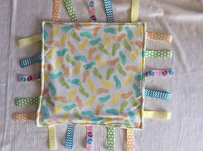 Manta Etiqueta Seguridad Bebé Unisex Pies Bebé Con Tela Minky Ultrasuave en la Espalda Foto 1 de 2