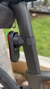 BMC Teammachine R01 Garmin Varia RTL515 RTL510 RVR315 montaje de tija de sillín - Imagen 1 de 12
