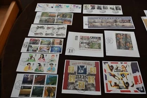2005 GB Commemorative Stamps on Piece (ex FDC), 7 sets + 5 m/s - Picture 1 of 1