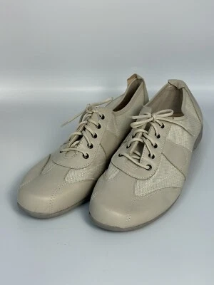 女士 Munro American Pace 米色皮革和织物牛津休闲鞋 8.5N 码 — 第 1/4 张图片