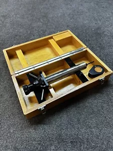 Societe Genevoise SIP Feeler microscopio MU-214B macchina di misura universale - Foto 1 di 13