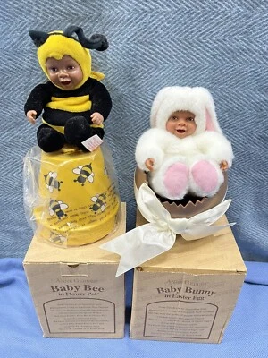 2x Baby Bees flower pot Easter Egg Anne Geddes Baby African American Doll - Image 1 of 4