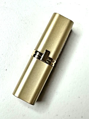 L'Oreal Colour Riche Lipcolour RASPBERRY RUSH Lipstick Shade # 260 - Image 1 of 2