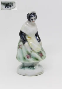 ANTONIO PEYRO Figura porcelana VALENCIANA Fallera en miniatura, Años 40 Firmada. - Foto 1 di 5
