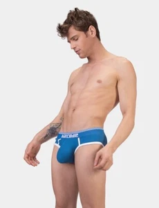 Barcode Berlin Solger Brief (Nuevos colores añadidos Rojo-Azul-Verde) - Imagen 1 de 52