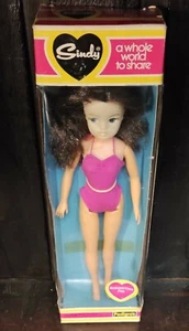 VINTAGE VERY RARE SINDY PEDIGREE DOLL SUMMERTIME FUN PALE FACE & LIPS NIB - Picture 1 of 8