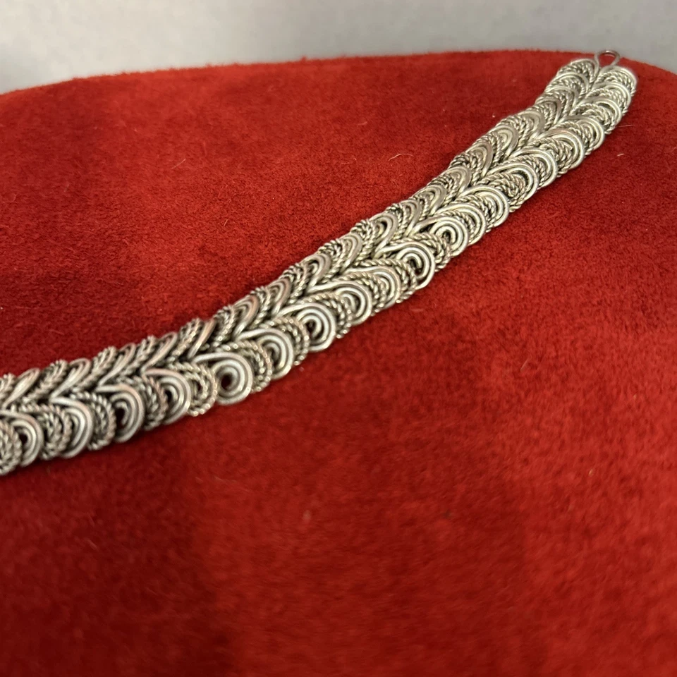 SilverTone Filigree Centipede Dragon Link Flex Bracelet Twisted Wire Hook Clasp - Image 1 of 4