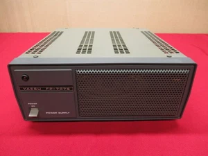 Unidad de fuente de alimentación externa Yaesu FP-707 para piezas de transceptor de radioaficionado E660 - Imagen 1 de 10