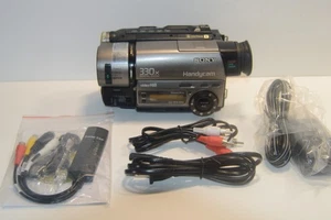 Sony CCD-TR716 8mm Hi8 Analógico Videocámara Solo Transfer Kit A PC / VCR / DVD - Picture 1 of 7