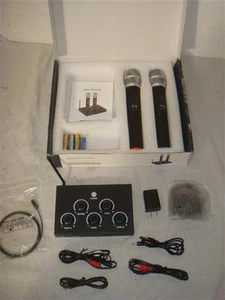 DIGITNOW SISTEMA MIXER KARAOKE PORTATILE CON DOPPIO MICROFONO WIRELESS UHF K203 - Foto 1 di 9