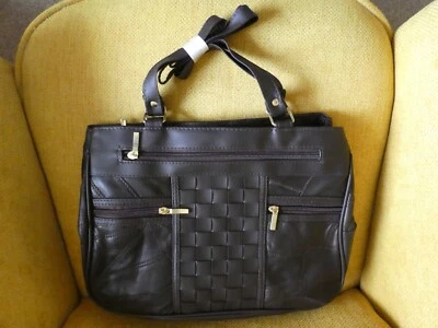 modische Handtasche,  Umhängetasche, dunkelbraun, ca. 32x25x10cm  OVP, NEU - Bild 1 von 4