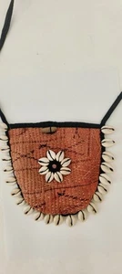Shoulder Bag Small Brown Cream Black Fabric Shells Toggle Holiday 6.6 in x 6 in - Bild 1 von 14