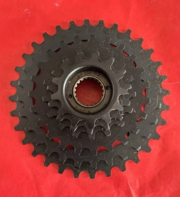 NOS  Atom 77 Freewheel  6 Speed Road Touring Bicycle Bicycle 13 15 17 23 28 32 - Image 1 of 3