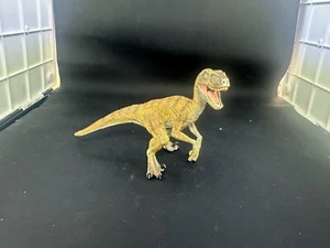 Velociraptor - Papo - Realistic Dinosaur - Figure - Free Postage - 2005 - Used - Picture 1 of 5