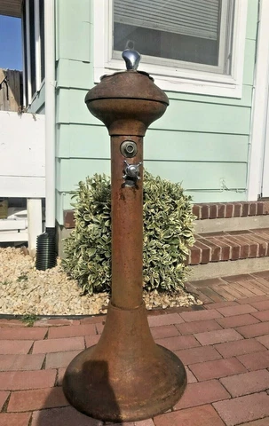 Antique Halsey Taylor Cast Iron Water Drinking Fountain Warren, HO Cover