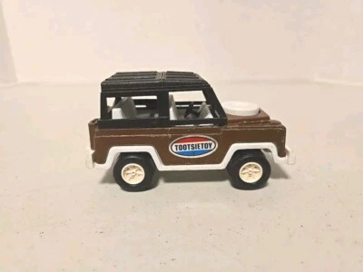 "Land Rover Tootsietoy 1977 marrón 5"" con enganche de remolque, metal fundido a presión y plástico" Foto 1 de 4