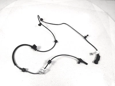 Датчик скорости колеса передний Chevrolet Equinox 2018-2024 годов выпуска - 1,5 Т 84449199 - Изображение 1 из 4