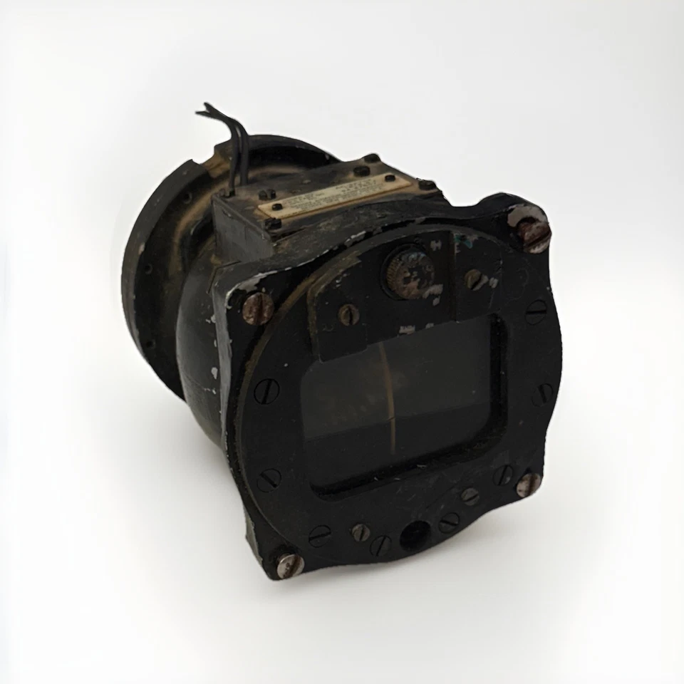 Brújula B-16 del Ejército de los Estados Unidos Equipo de Aviación Segunda Guerra Mundial P/N 1818-4-A Bendix Foto 1 de 4