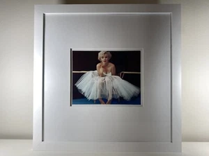 Marilyn Monroe In Dress Sitting 8x10 Photo In Beautiful White On White Frame - Picture 1 of 3