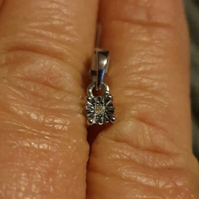 0.010ct Diamond Sterling Silver Halo Diamonds Pendant By Gemporia  - Image 1 of 4