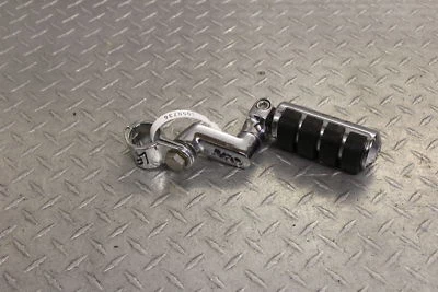 Harley-Davidson Softail 2003 aniversario estándar FXST REPOSAPIÉS DELANTERO IZQUIERDO CLAVIJA Foto 1 de 4