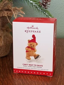 2015 Hallmark Ornament  ~CAN'T WAIT TO SKATE~   1ST IN THE MARY HAMILTON BEARS - Picture 1 of 2
