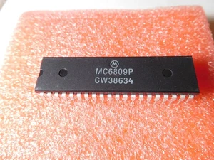 Lote de 1 - MC6809P MOTOROLA 40 PIN CPU - VENDEDOR EE. UU. - Imagen 1 de 2