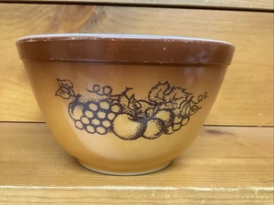 Vintage Pyrex alter Obstgarten Obst braun ombre Mischen verschachtelt #401 Schüssel 1 1/2 Pint - Bild 1 von 6