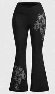 Pantalones acampanados con estampado de cruz y vid gótico Romwe con cintura en V 3x (18) - Imagen 1 de 12
