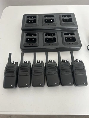 Midland BR200 16 Channel Business Walkie Talkies 6 Pack Bundle - Image 1 of 2