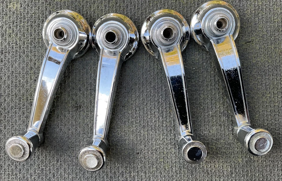 1965-67 = PLYMOUTH-DODGE-CHRYSLER = JUEGO DE 4 MANIVELAS DE VENTANA INTERIOR OEM = #2765455 Foto 1 de 4