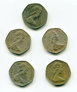 FIVE 1981 GREAT BRITAIN LARGE OLD 50 NEW PENCE 50p UNITED KINGDOM COIN ENGLAND - Picture 1 of 2
