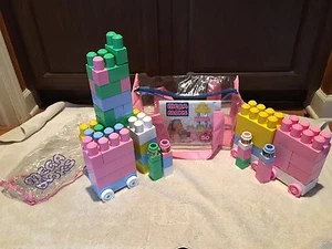 Mega Bloks #8801 Set - Added Extra Pieces Total 79 piece Lot Girls w/Carry Bag - Picture 1 of 4