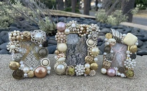 3 handgefertigte Foto-Bilderrahmen Volkskunsthandwerk mit Knöpfen; 3x2 & 3,5x2,5 - Bild 1 von 7