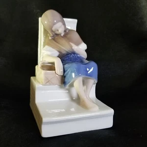 Figura Factory First The Little Match Girl B&G Bing and Grondahl #1655 firmada - Imagen 1 de 8