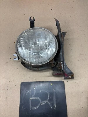 1966 1967 66 67 NOVA CHEVY 2 II SUPORTE DE MONTAGEM DE FAROL E BALDE USADO FABRICANTE DE EQUIPAMENTO ORIGINAL OE - Imagem 1 de 4