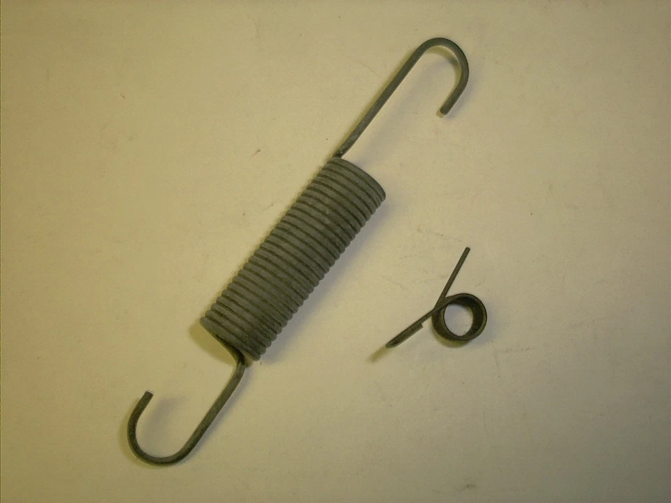 1970-е, 1980-е Ford Courier, Mazda B2000 Sundowner новые из старых запасов тормозные и электронные тормозные пружины - Изображение 1 из 1