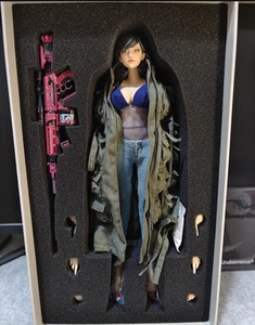 Modellino Underverse Modern GAL IM MOMO Albus BonBon scala 1/6  - Foto 1 di 7