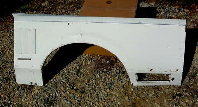 1980 1981 1982 1983 Lincoln Continental Mark VI 6 RH FRONT FENDER Right Ft 80 83 - Image 1 of 4