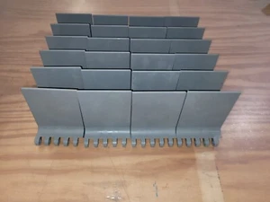 (24) Intralox 800 Serie Plana Gris 4"" Alto x 3-5/16"" Ancho Vuelos Polipropósito - Imagen 1 de 5