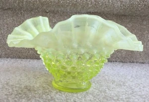 FENTON Yellow Topaz Opalescent Hobnail Glass Ruffled 7" Bowl Vase FREE SHIP - Picture 1 of 8