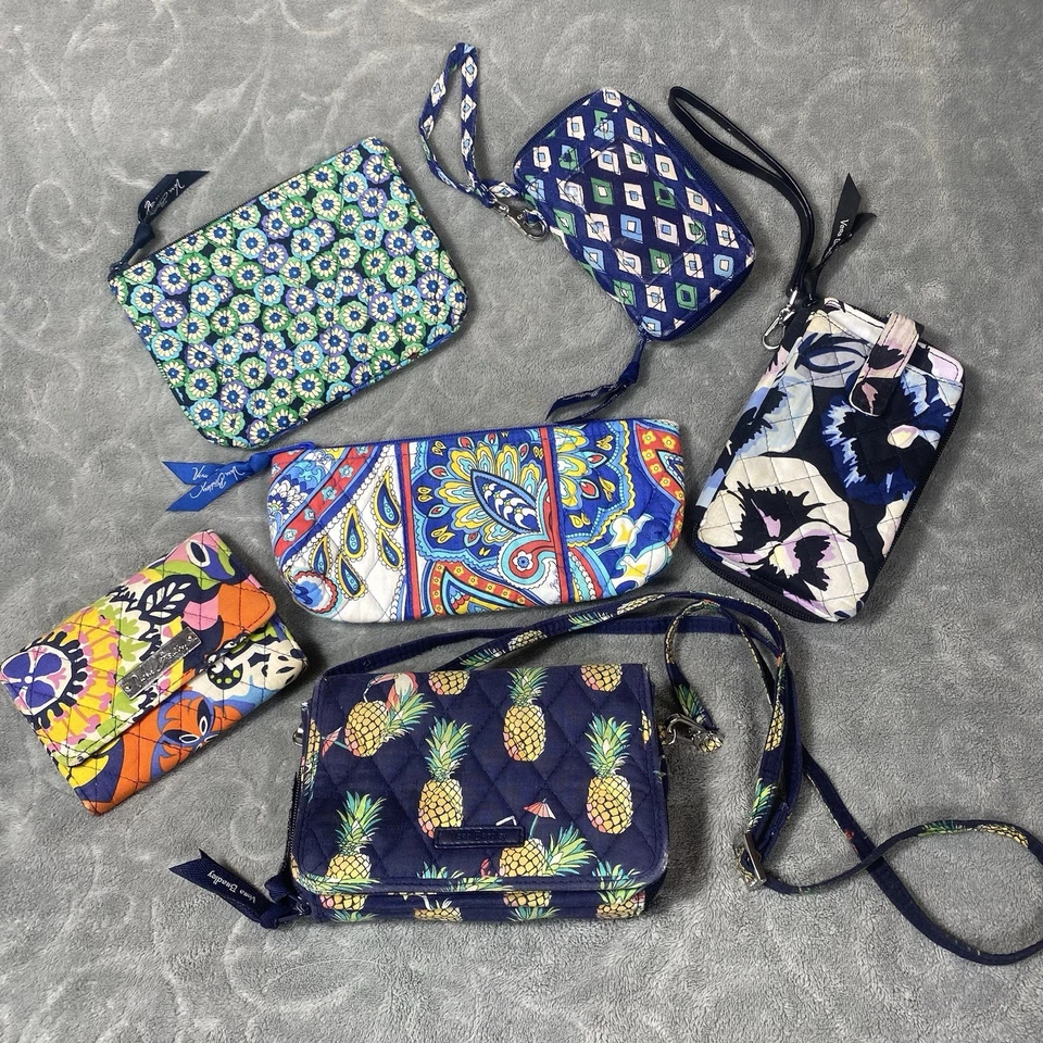 Vera Bradley Lote De 6 Carteras Muñequeras Bolsas Maquillaje Cremallera Floral Caprichoso Foto 1 de 4